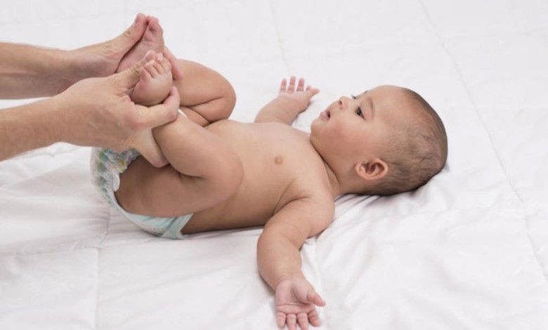 علاج الامساك عند الاطفال عمر 8 شهور