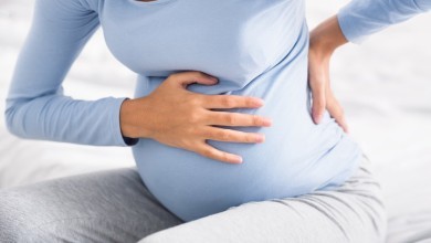 ألم الجنب الأيمن للحامل ونوع الجنين