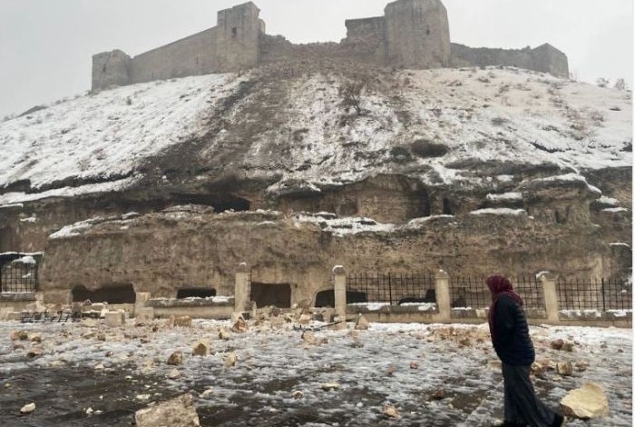 التاريخ ينهار..الزلزال يضرب قلعة غازي عنتاب