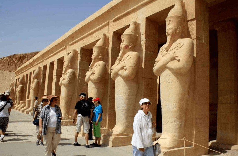 استكشاف مصر في عطلة العيد: رحلات داخلية مثيرة للاهتمام