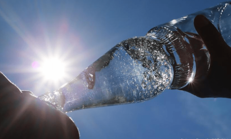 فوائد شرب الماء في فصل الصيف وكيفية الحفاظ على الترطيب في ظل ارتفاع درجات الحرارة