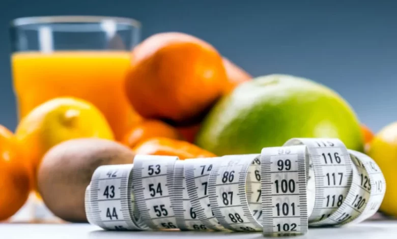 كم عدد الفواكه المسموح بها في الرجيم؟ دليلك لتحقيق الأهداف الصحية والوزنية