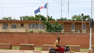 فرنسا تغلق سفارتها في النيجر